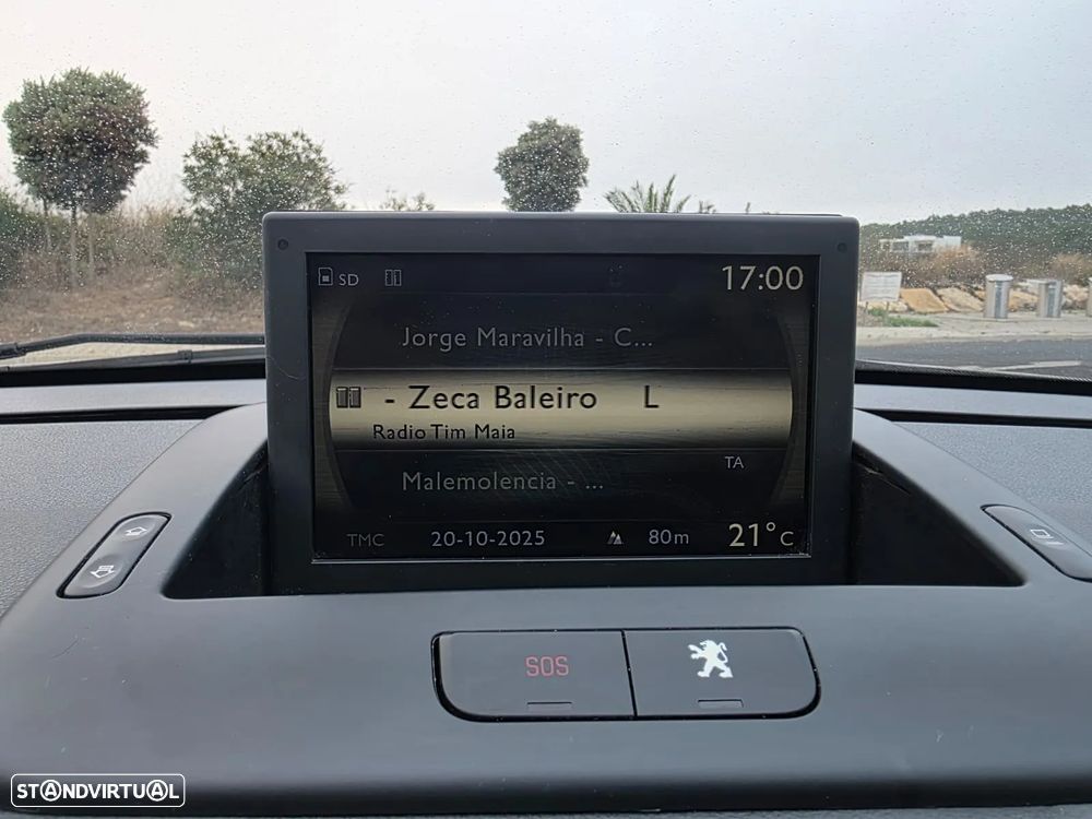 Peugeot 3008 2.0 HDi Hybrid4 99g - 14