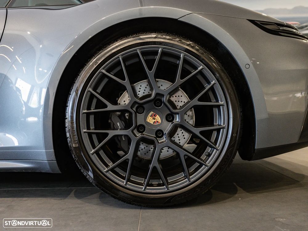 Porsche 911 (992) Carrera PDK - 25