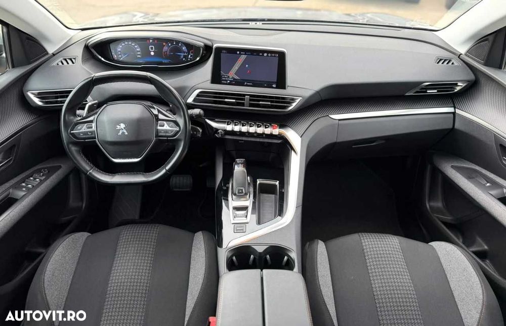 Peugeot 3008 1.2 PureTech 130 EAT8 Allure Pack - 23