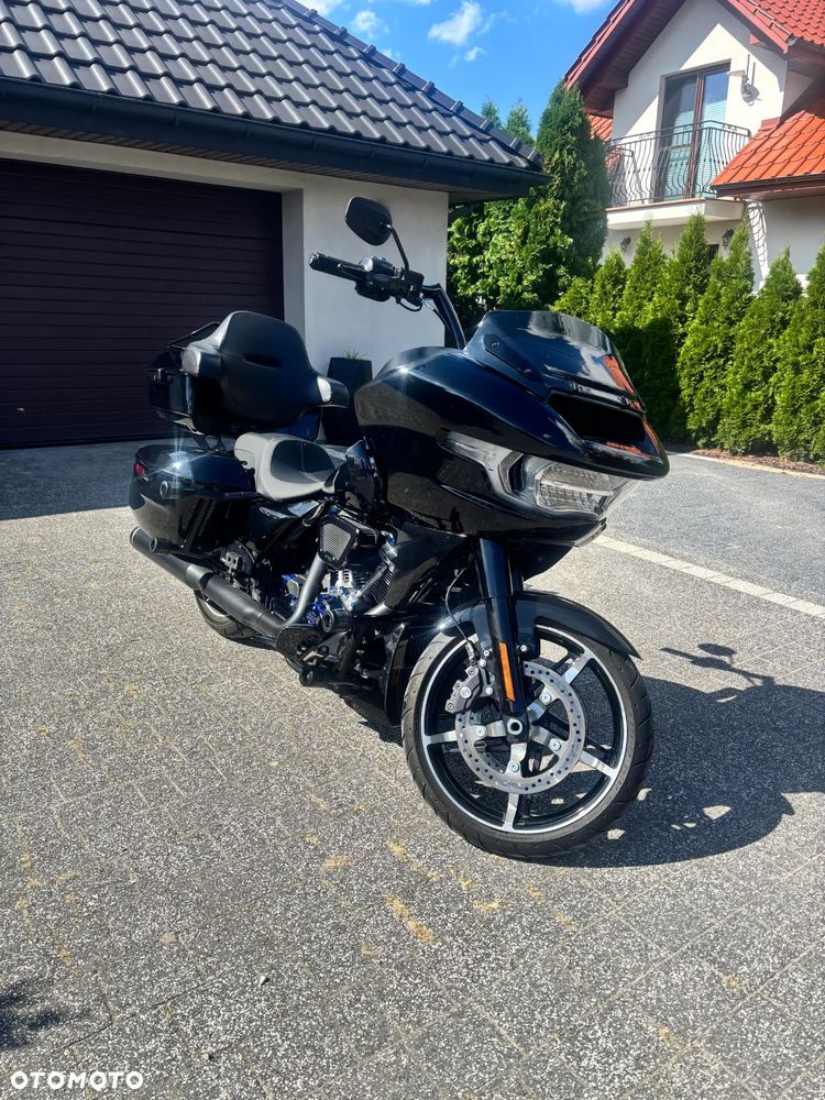 Harley-Davidson Touring Road Glide - 1