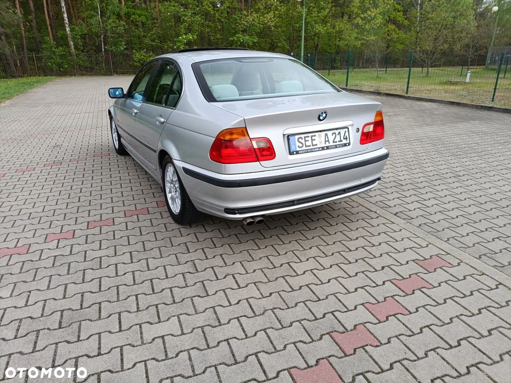 BMW Seria 3 - 26
