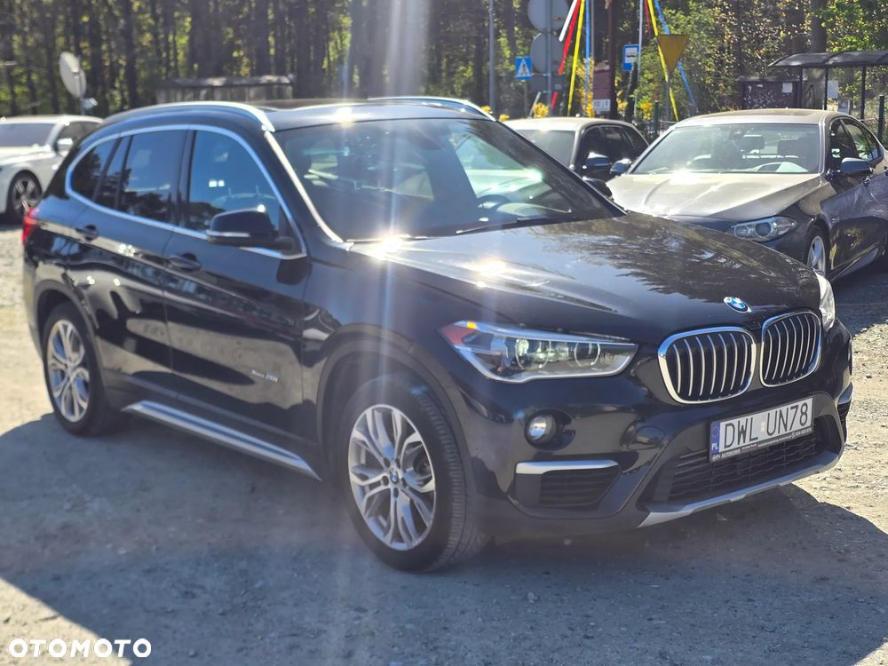 BMW X1 xDrive25i xLine - 4