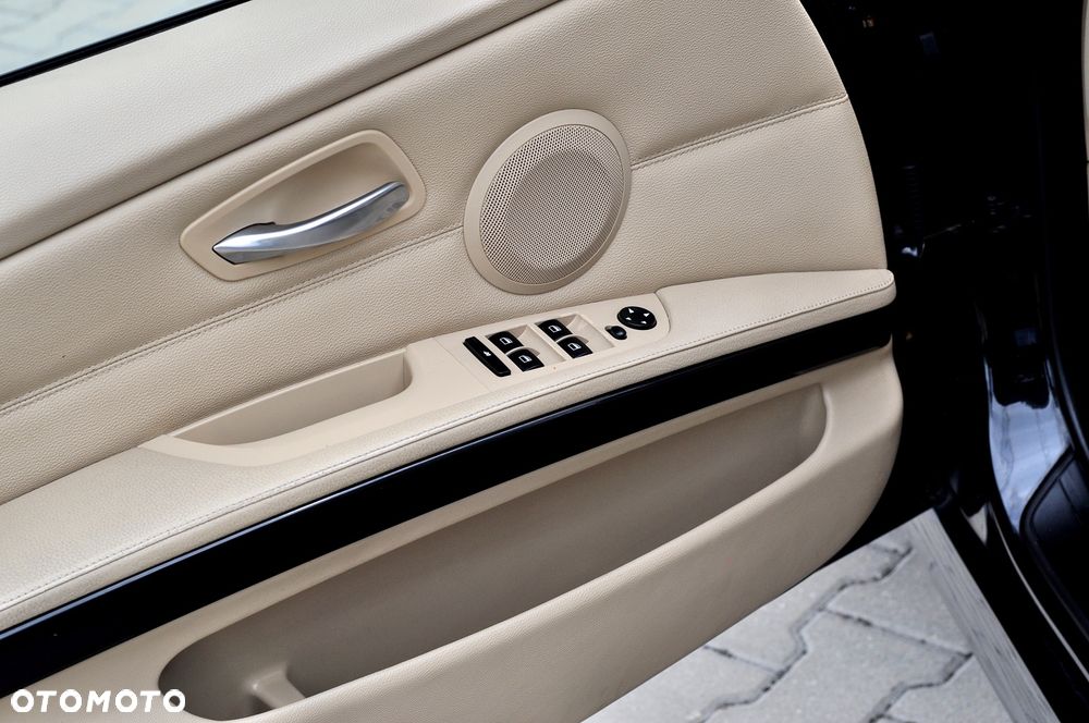 BMW Seria 3 318i Edition Exclusive - 19