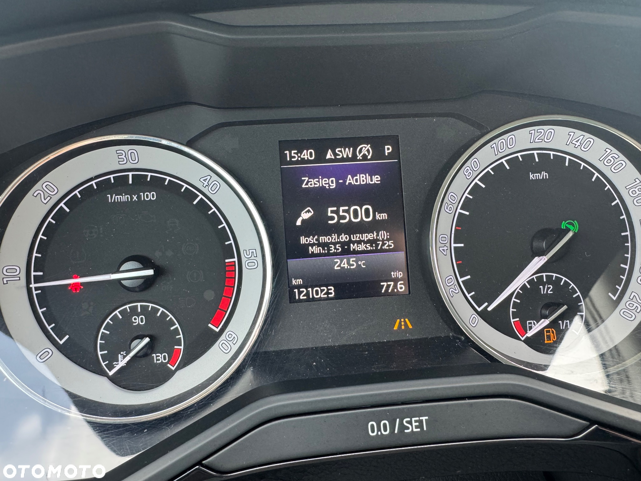 Skoda Superb 2.0 TDI 4x4 L&K DSG - 15