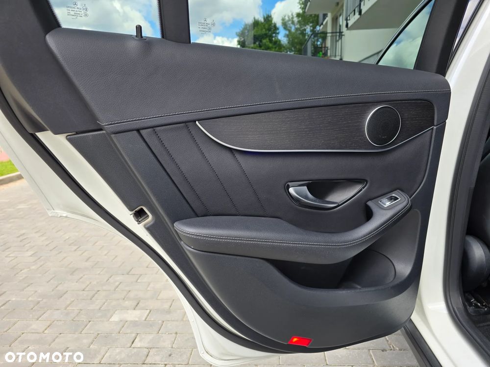 Mercedes-Benz GLC 220 d 4-Matic - 16