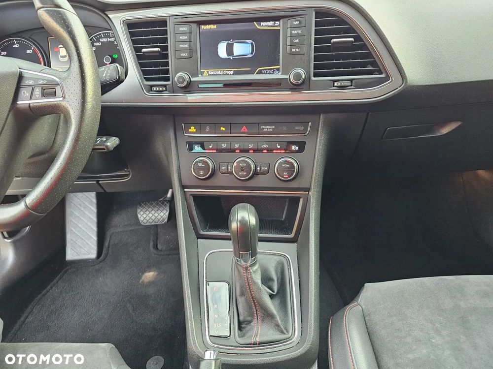 Seat Leon 2.0 TDI FR S&S DSG - 38