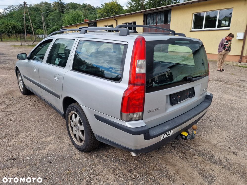 Volvo V70 2.5T AWD Edition Comfort - 3