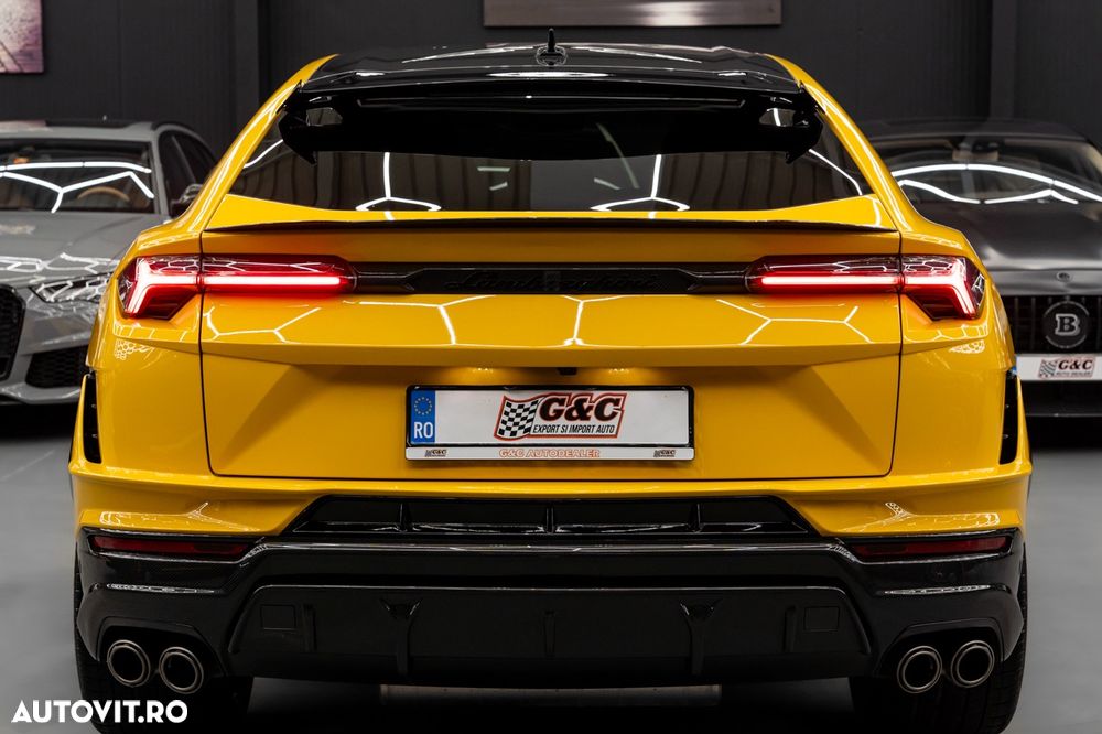 Lamborghini URUS - 24