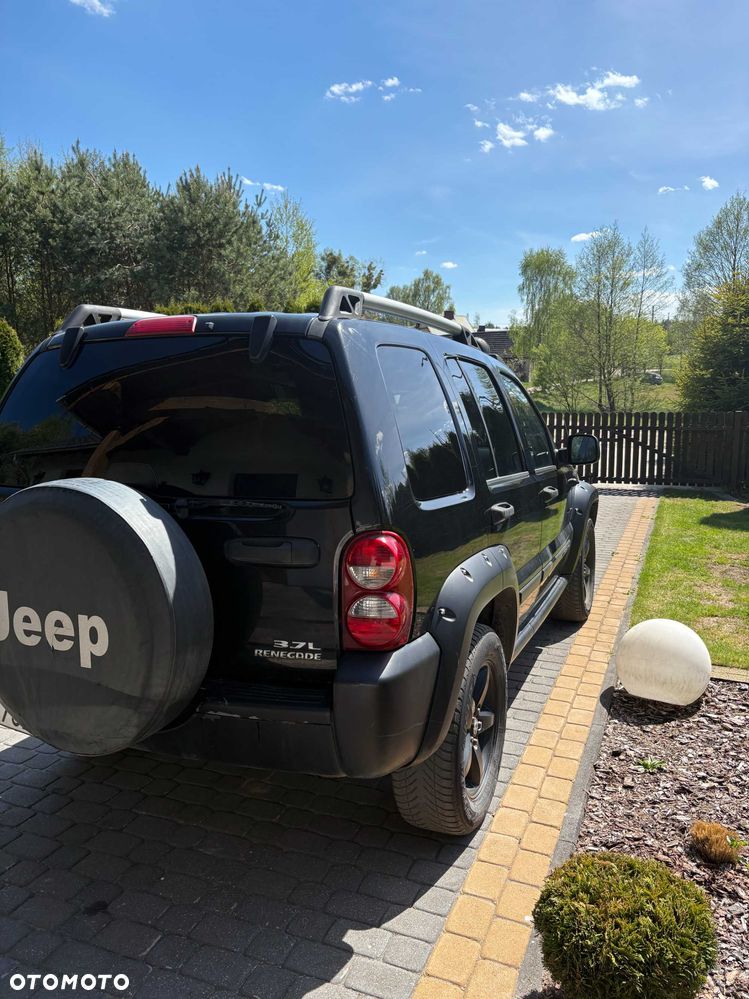 Jeep Liberty - 4