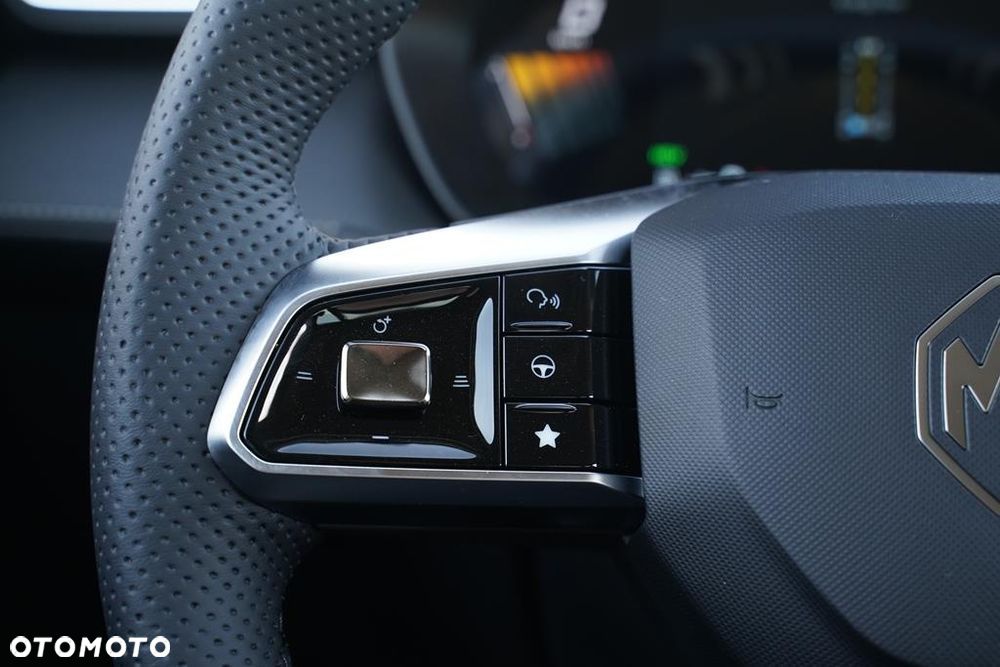 MG ZS 1.5 HEV+ Exclusive - 16