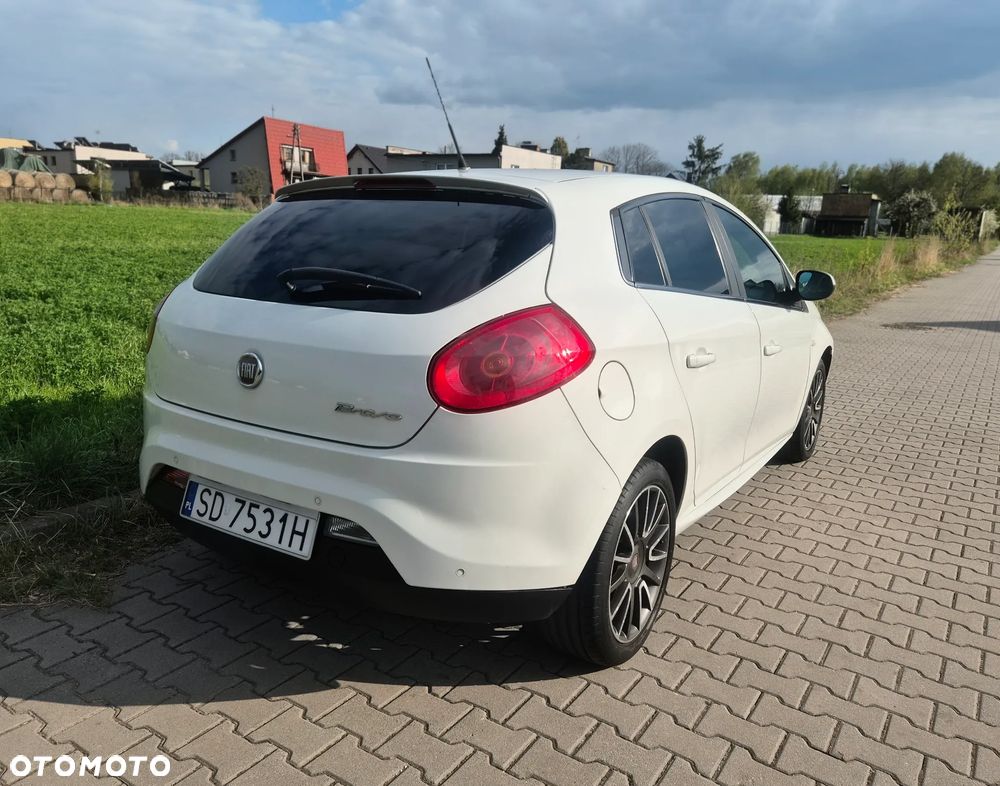 Fiat Bravo 1.4 T-JET 16V Dynamic - 26