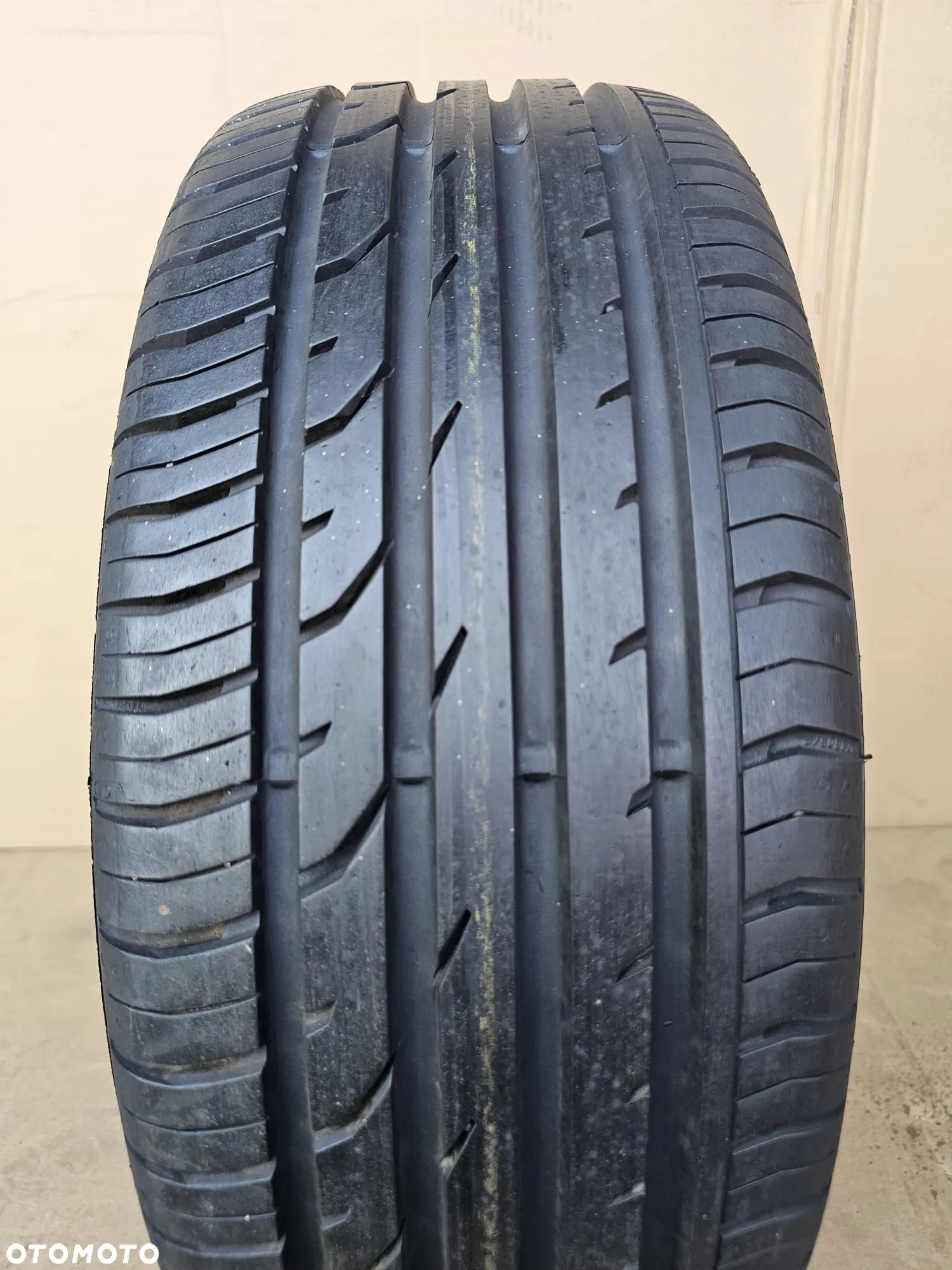 (O103) 205/45R16 83W 7,3mm 16r / Continental ContiPremiumContact 2 - 2