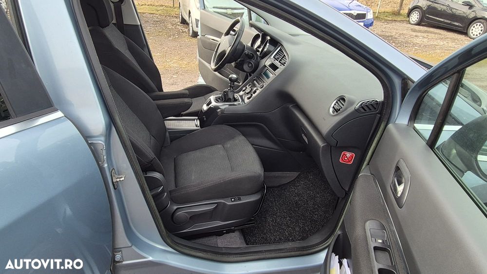 Peugeot 5008 - 9