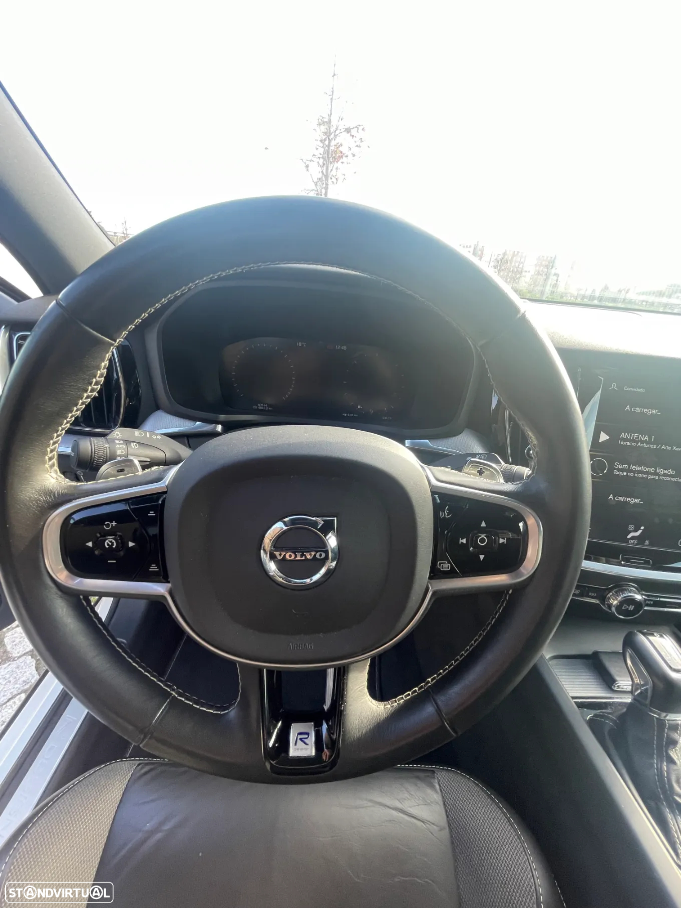 Volvo V60 2.0 D4 R-Design Geartronic - 17