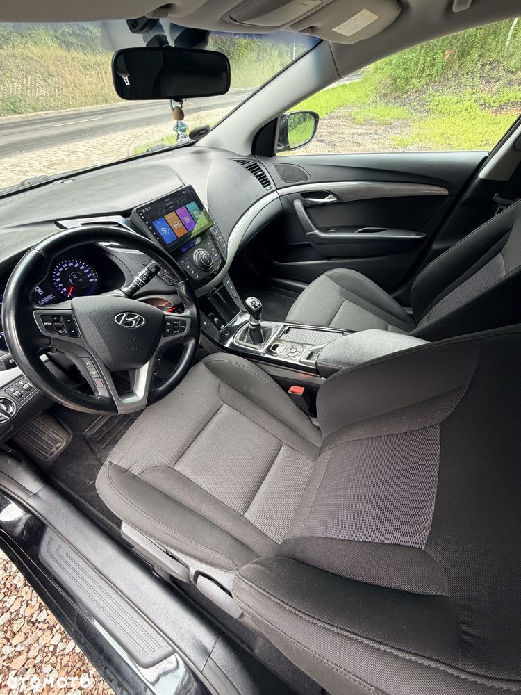 Hyundai i40 Kombi 1.7 CRDi Premium - 32