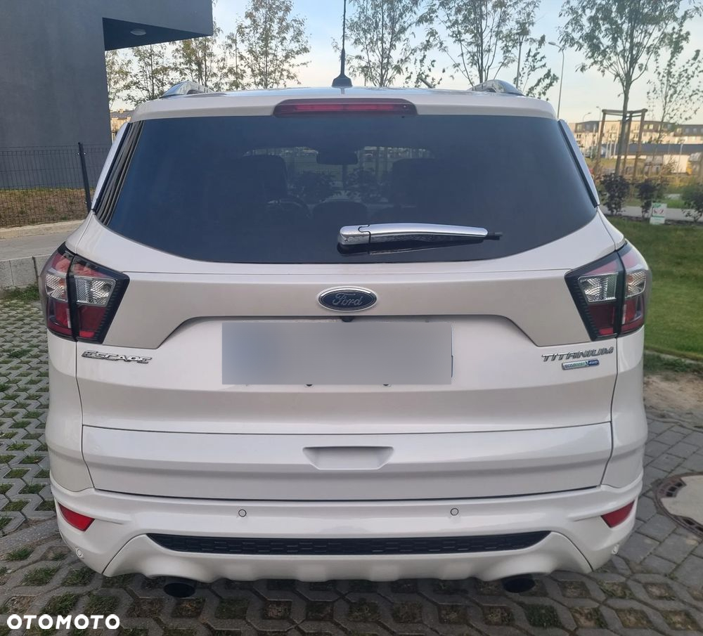 Ford Escape 2.0 EcoBoost AWD Titanium - 4