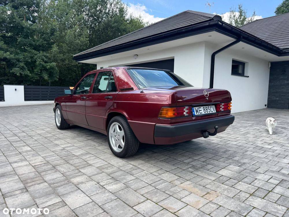 Mercedes-Benz W201 (190) - 16