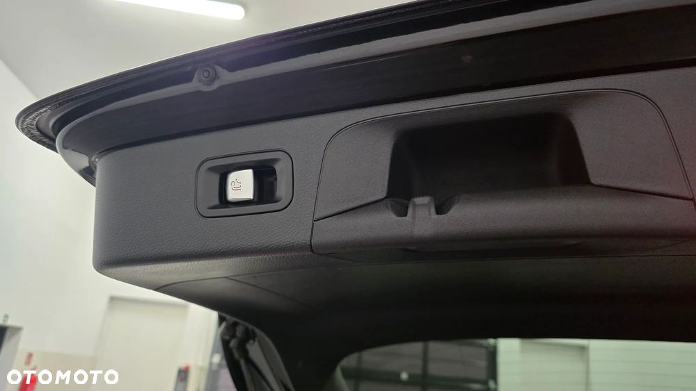 Mercedes-Benz GLC 300 de 4Matic 9G-TRONIC AMG Line Plus - 16