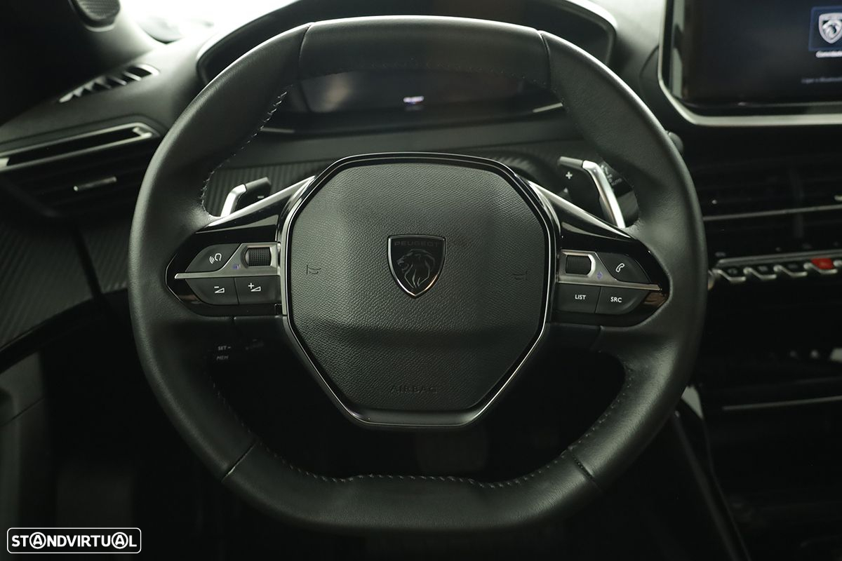 Peugeot 2008 1.2 PureTech Allure EAT8 - 16