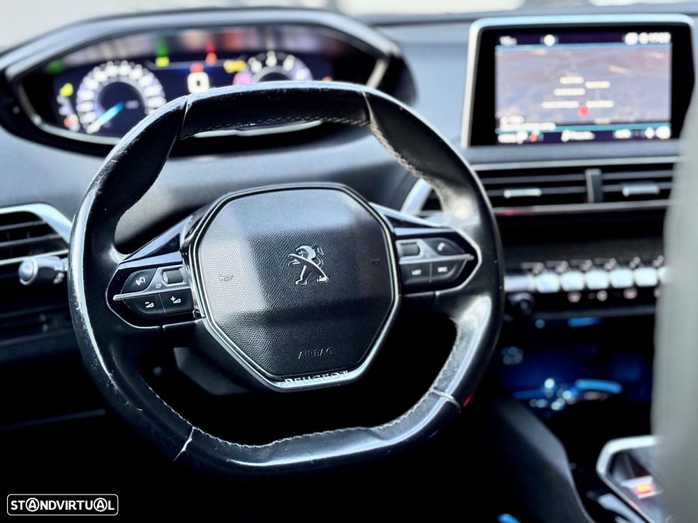 Peugeot 3008 PureTech 130 Stop & Start GPF Allure Pack - 24