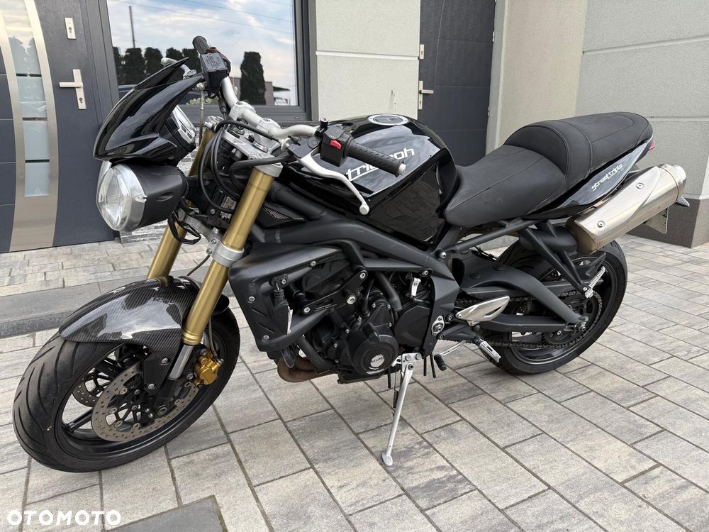 Triumph Street Triple - 9