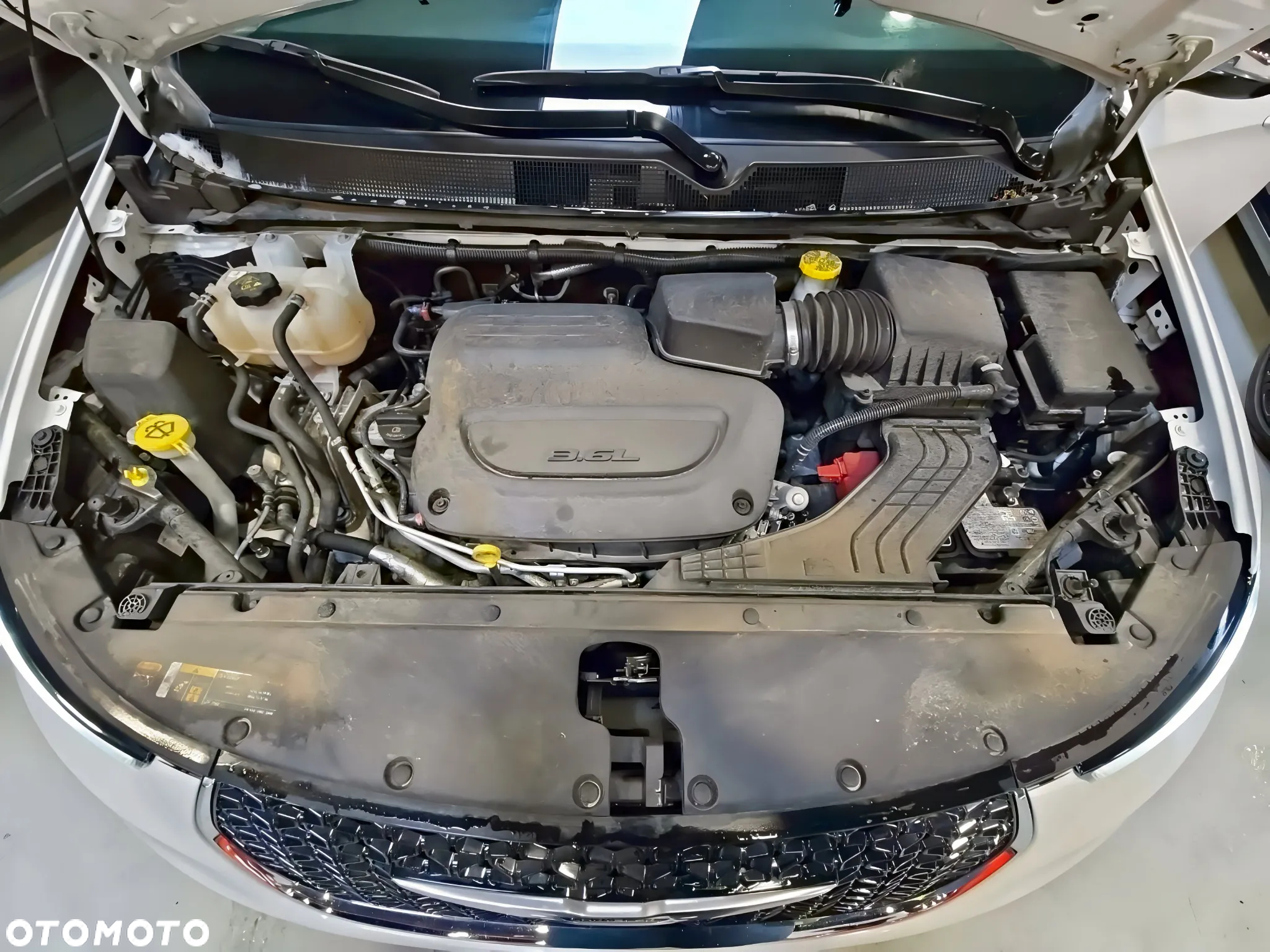 Chrysler Pacifica - 15