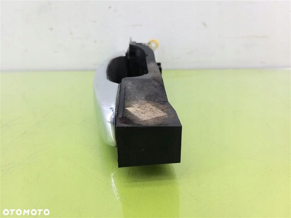 Klamka zewnętrzna przód prawa Chevrolet HHR 2005-2011 - 5