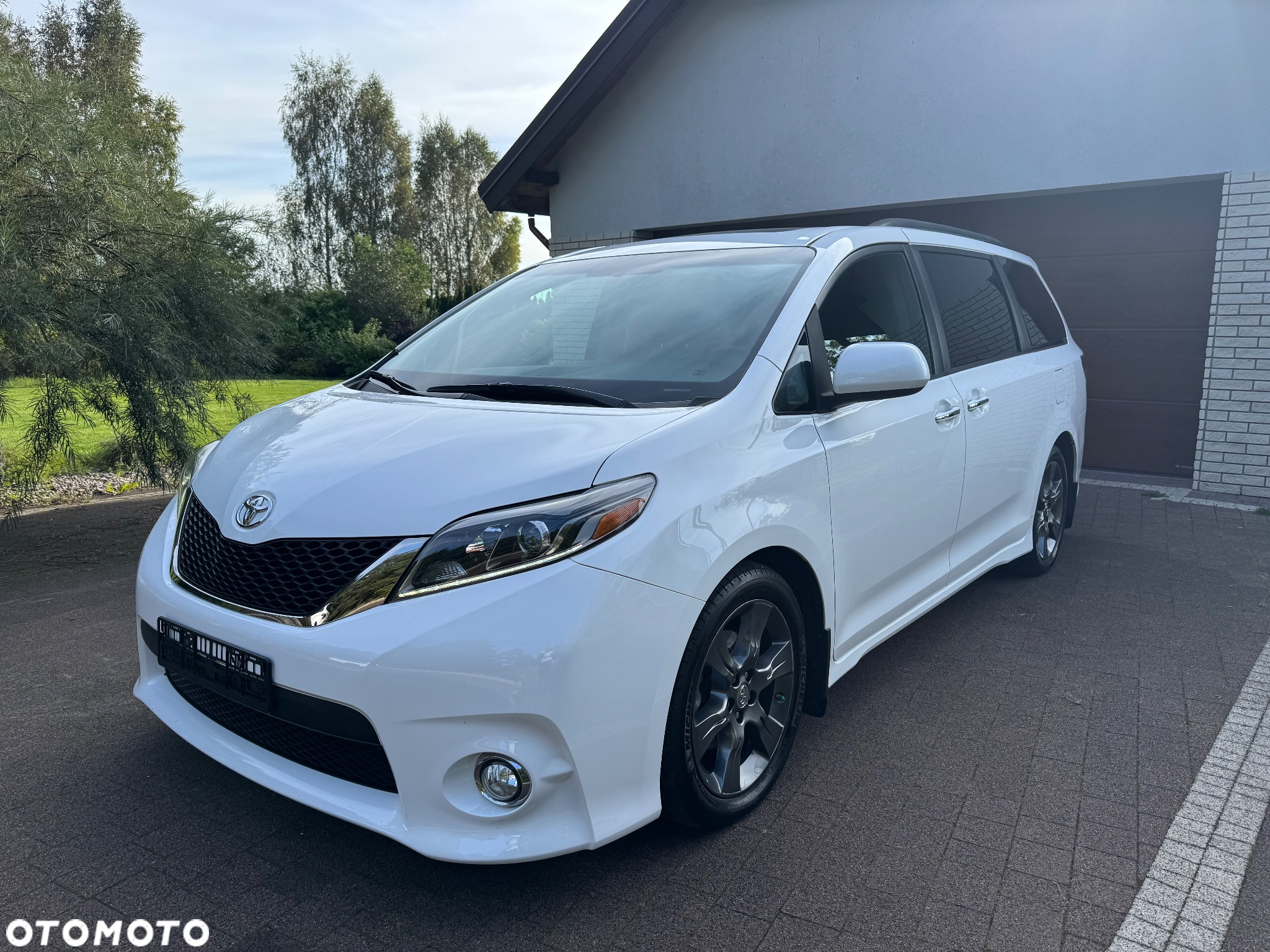 Toyota Sienna 3.5 V6 SE - 3
