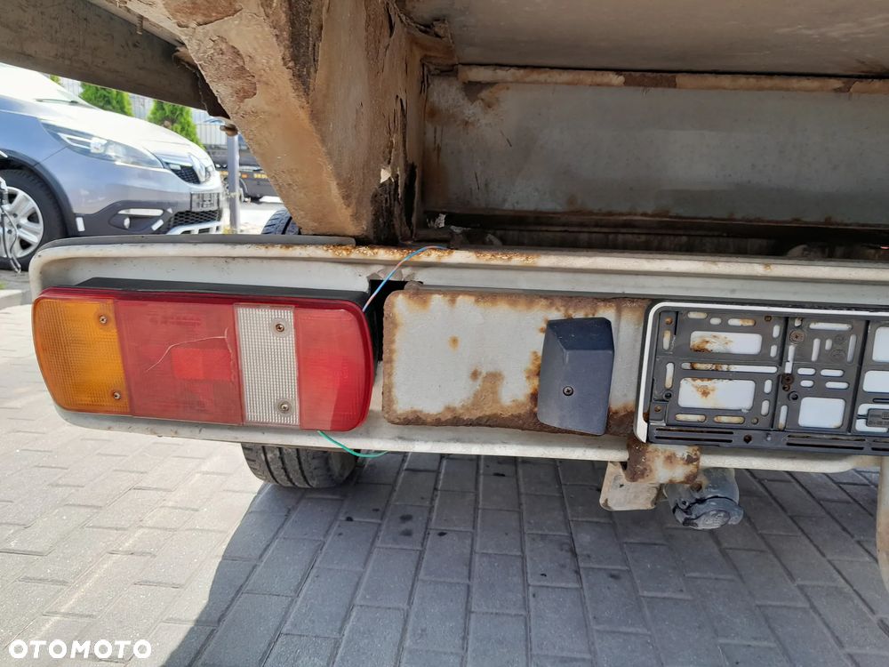 VW T5 BELKA TYLNA ZDERZAK TYLNY TYŁ DOKA - 2
