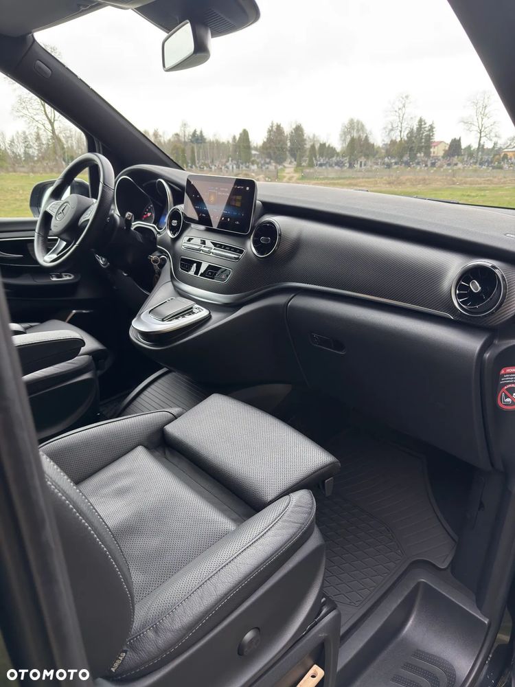 Mercedes-Benz Klasa V 300 d kompakt 4Matic 9G-TRONIC Style - 30
