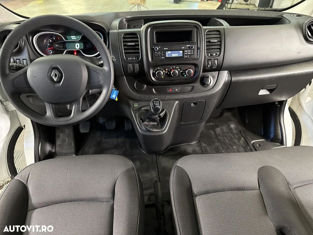 Renault TRAFIC - 10