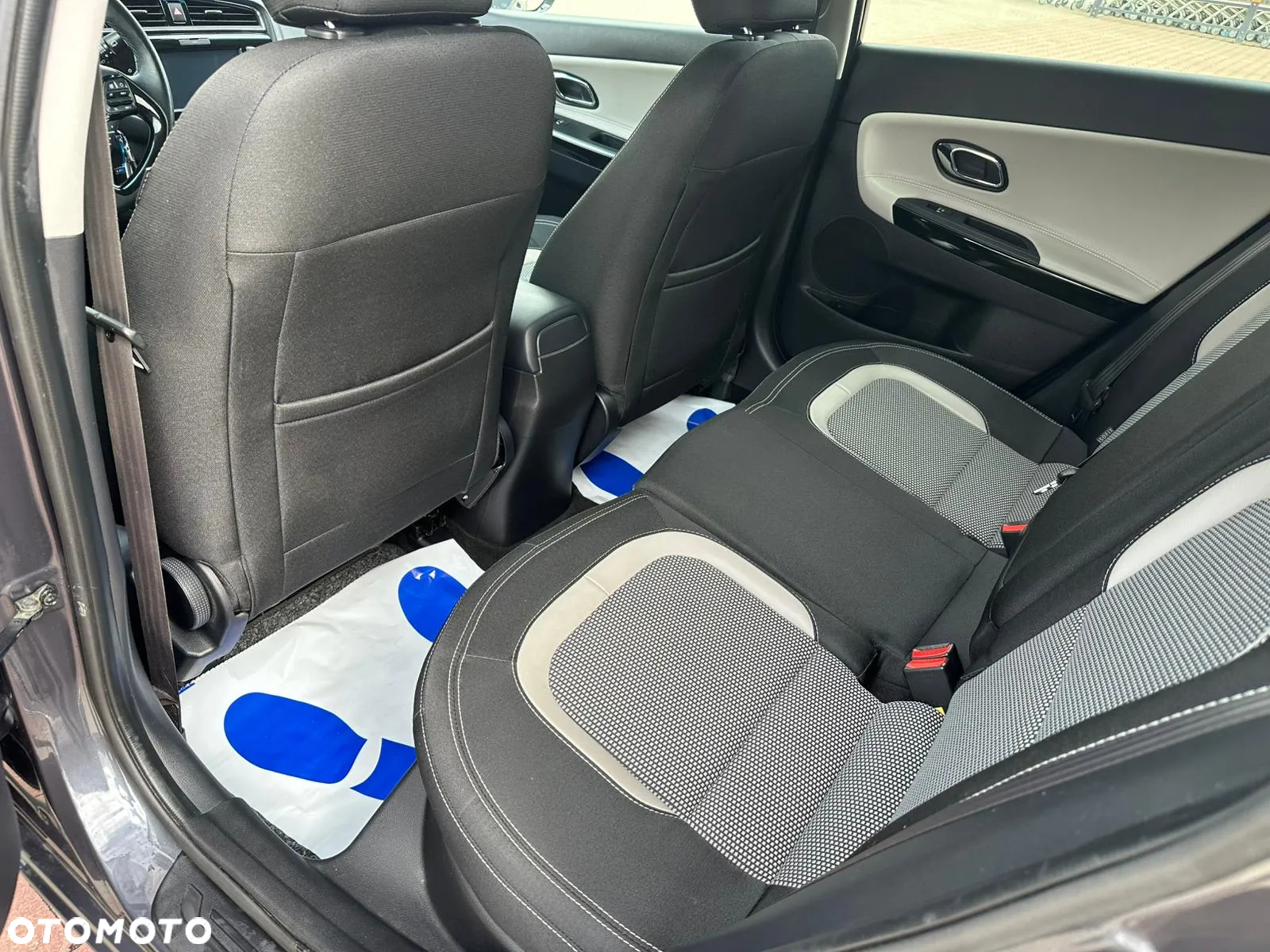 Kia Ceed 1.6 CRDi 136 ISG SW Dream-Team Edition - 13