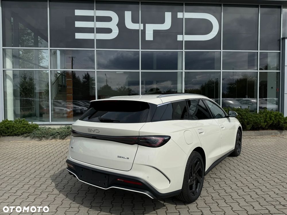 BYD Seal 6 - 7