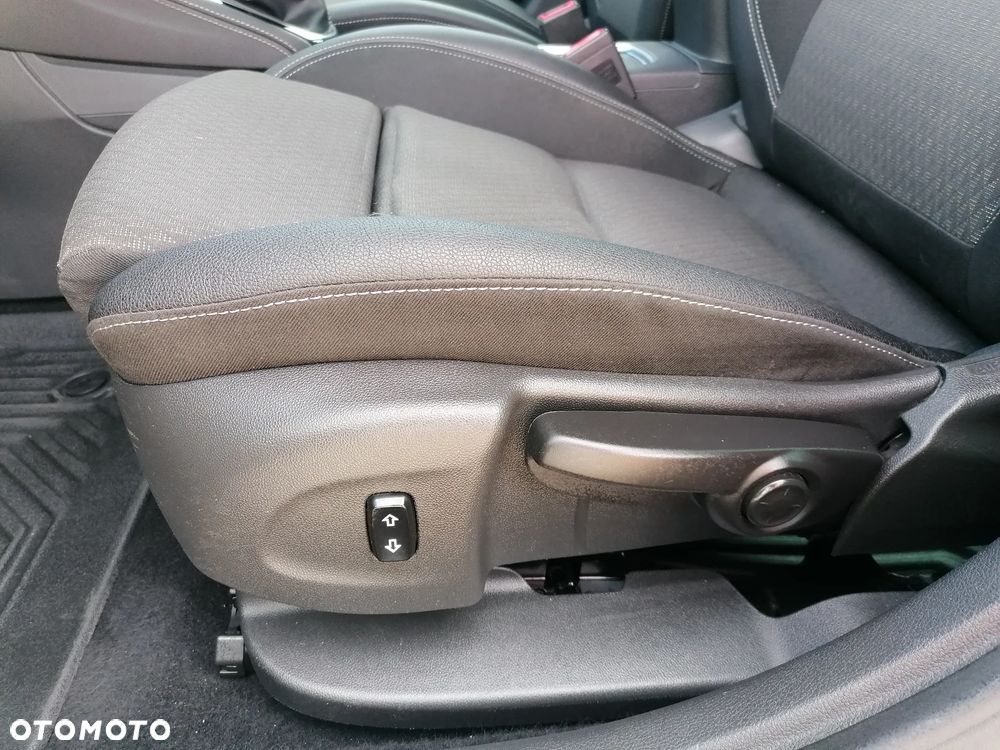 Opel Astra 1.6 CDTI Elite S&S - 21
