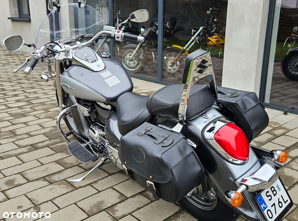 Suzuki Intruder - 7