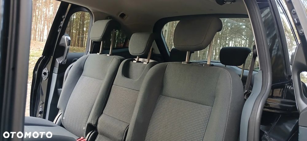 Ford C-MAX 1.6 TDCi Titanium - 17