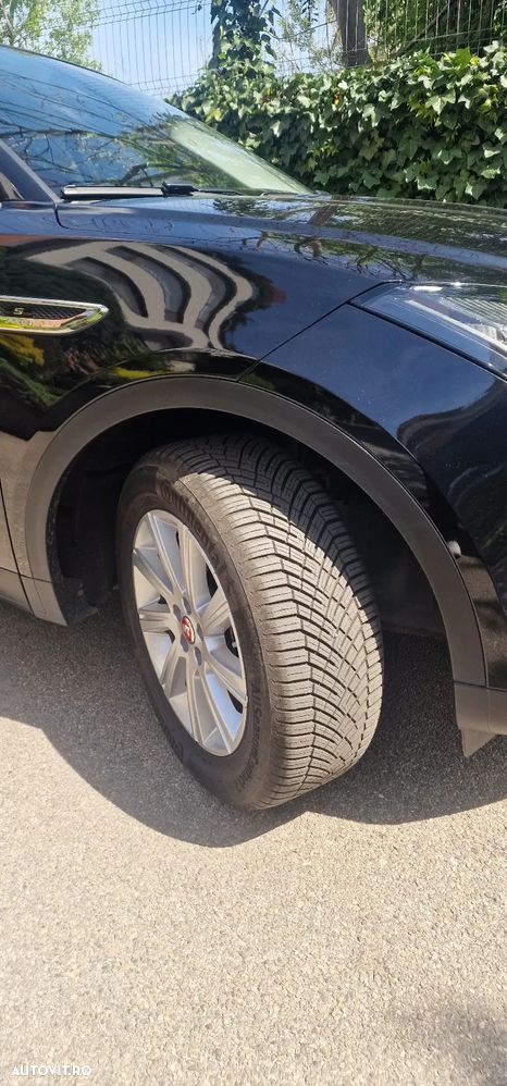 Jaguar E-Pace P200 AWD R-Dynamic S - 8