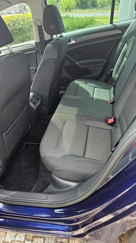 Volkswagen Golf - 17