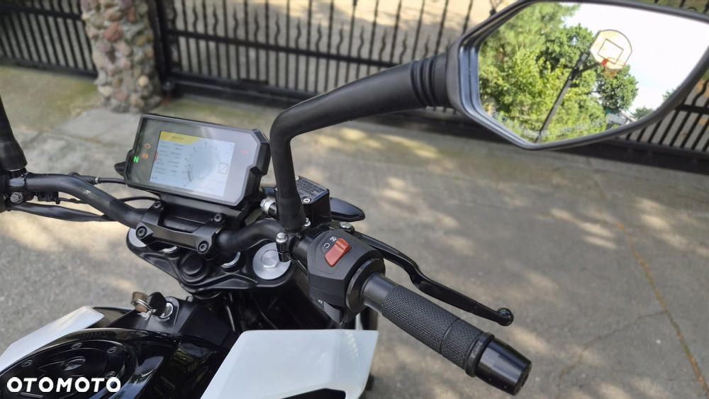 KTM Duke 125 - 21