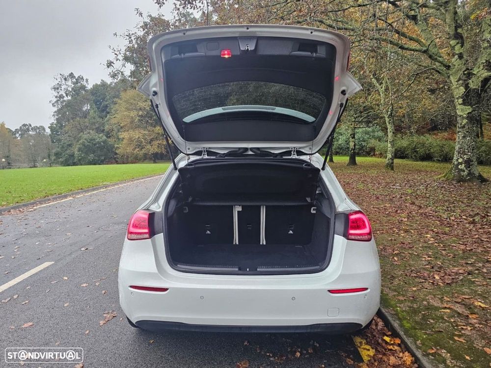 Mercedes-Benz A 180 d Style Plus Aut. - 23