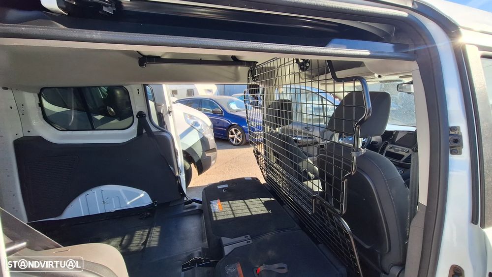 Ford Transit Connect - 18
