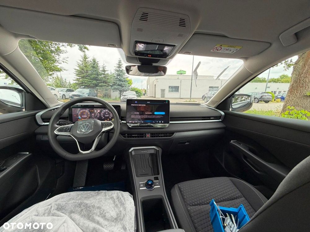 Volkswagen T-Roc - 5