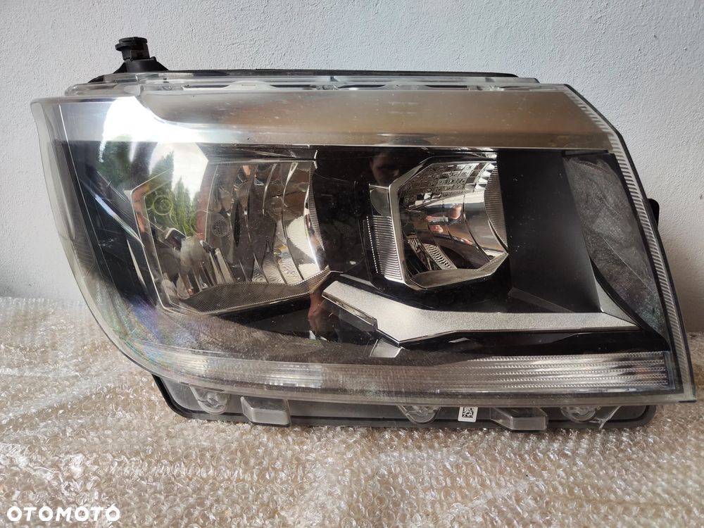 Reflektor VW Crafter przedni prawy, lampa lewy przód 7C1941006