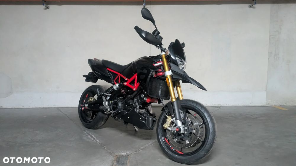 Aprilia Dorsoduro - 2
