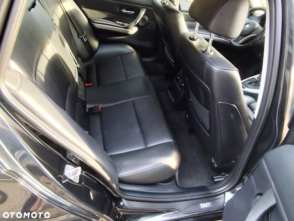 BMW Seria 3 - 15