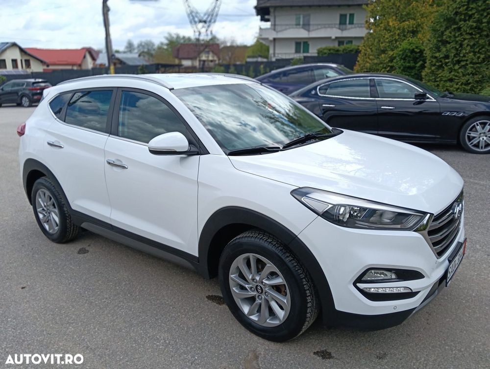 Hyundai Tucson blue 1.7 CRDi 2WD Intro Edition - 6