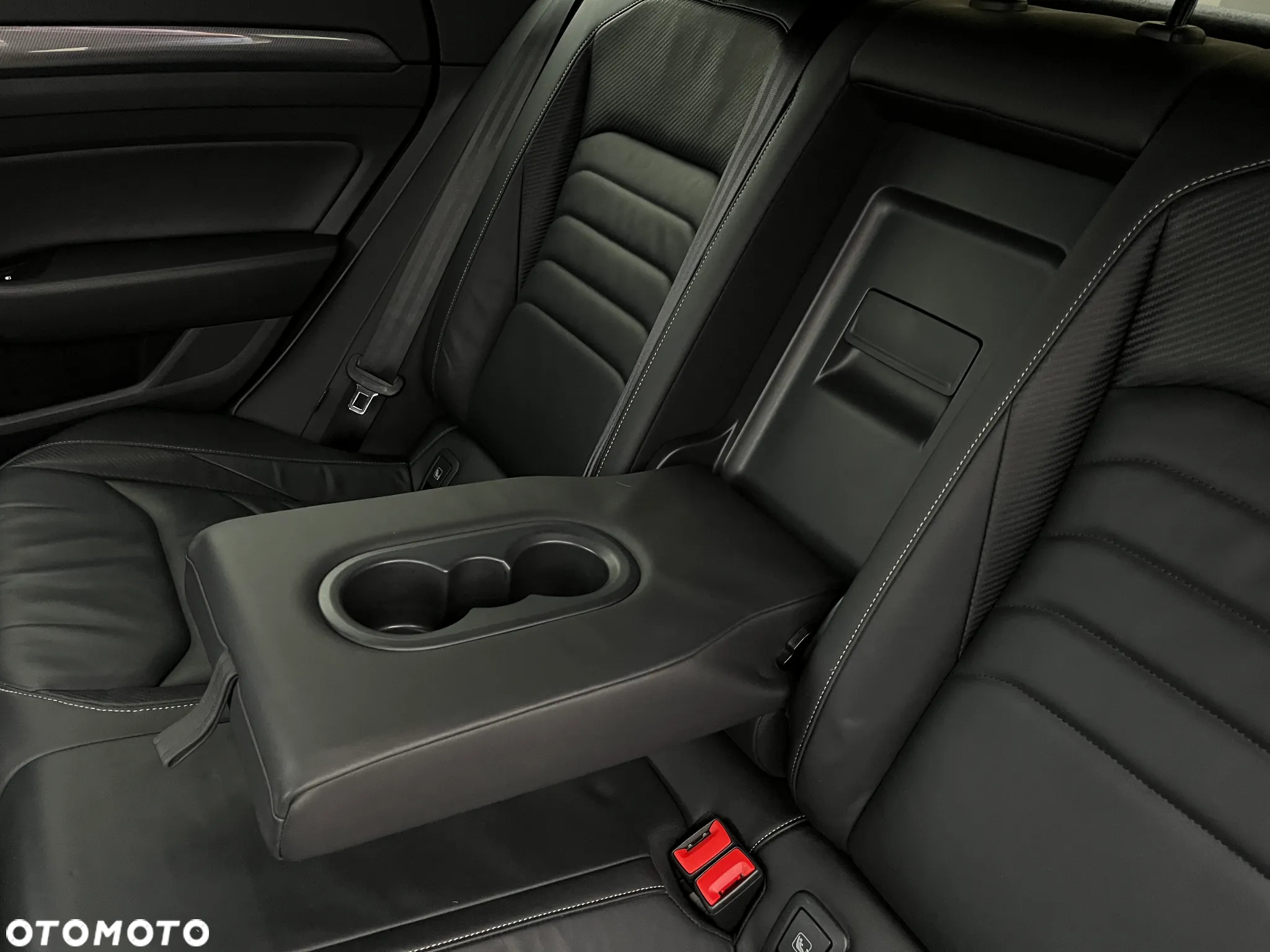Volkswagen Arteon 2.0 TSI 4Motion R-Line DSG - 30