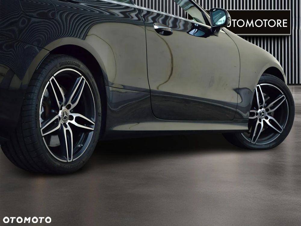 Mercedes-Benz Klasa E 400 4-Matic 9G-TRONIC - 11