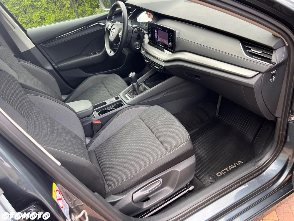 Skoda Octavia 2.0 TDI Ambition - 15