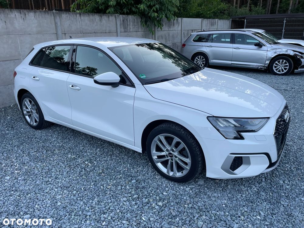 Audi A3 Sportback 40 TFSIe S tronic S line - 9
